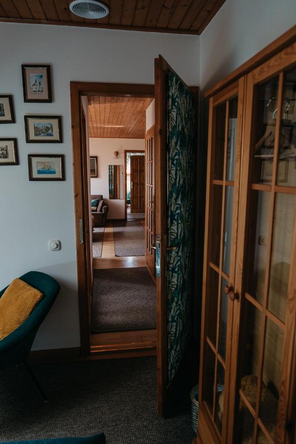 Hemina Vendeghaz Hotel Tata Ngoại thất bức ảnh