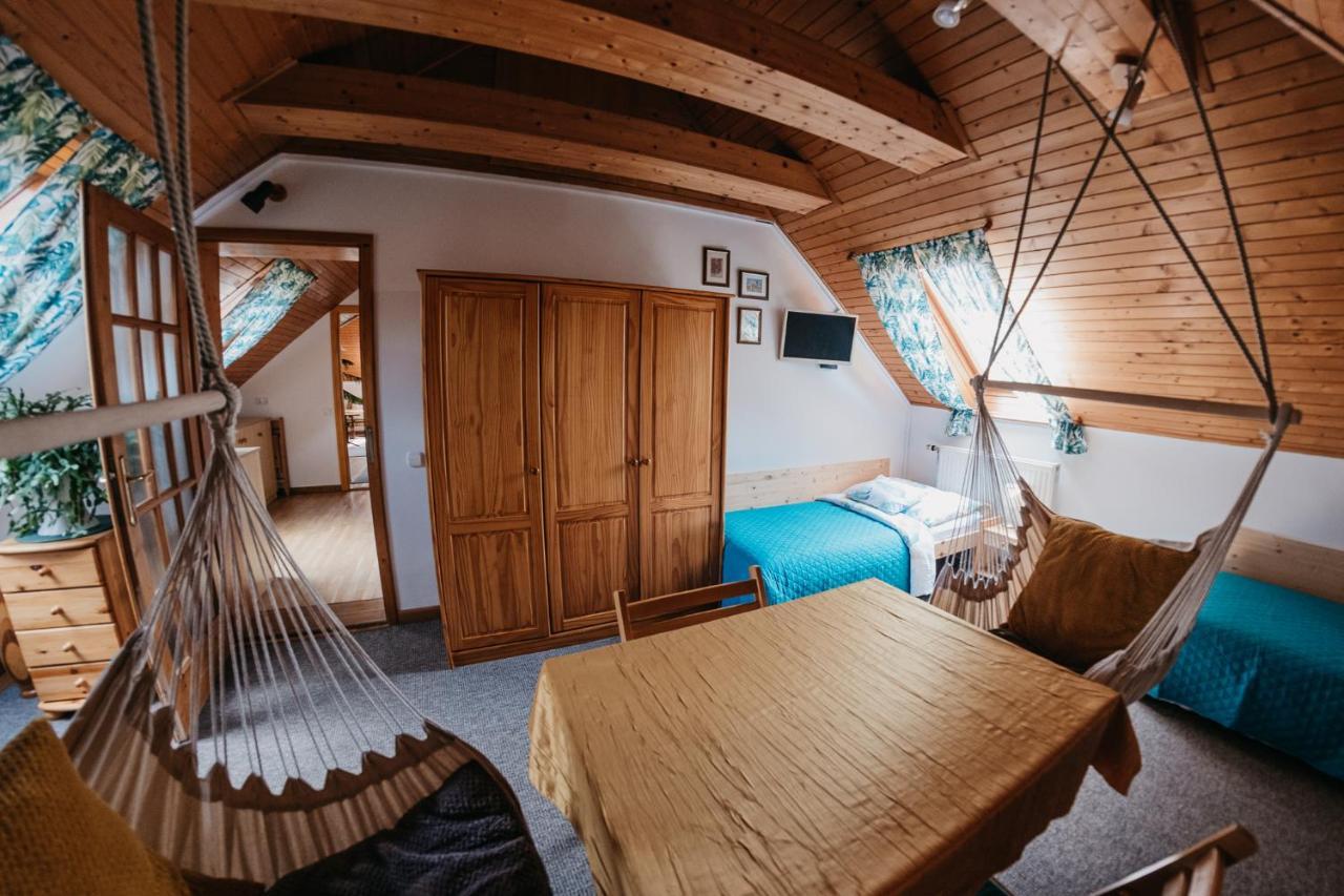 Hemina Vendeghaz Hotel Tata Ngoại thất bức ảnh